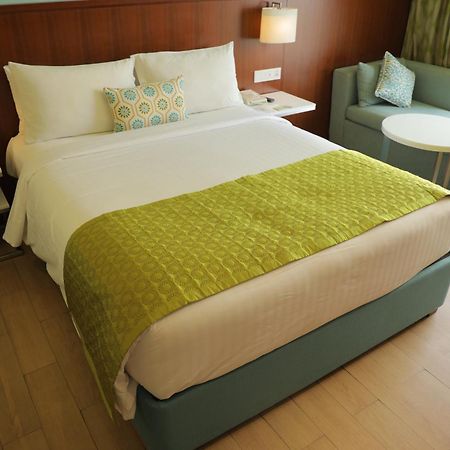 Fairfield By Marriott Indore Exterior foto