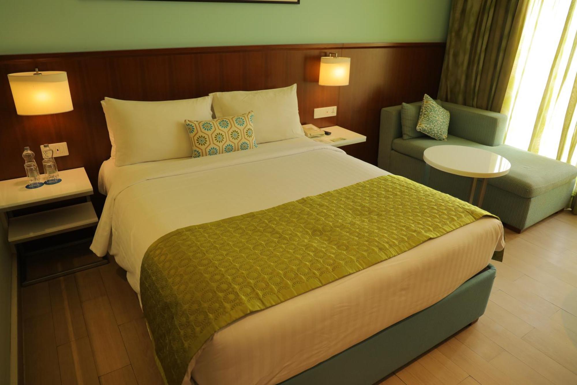 Fairfield By Marriott Indore Exterior foto