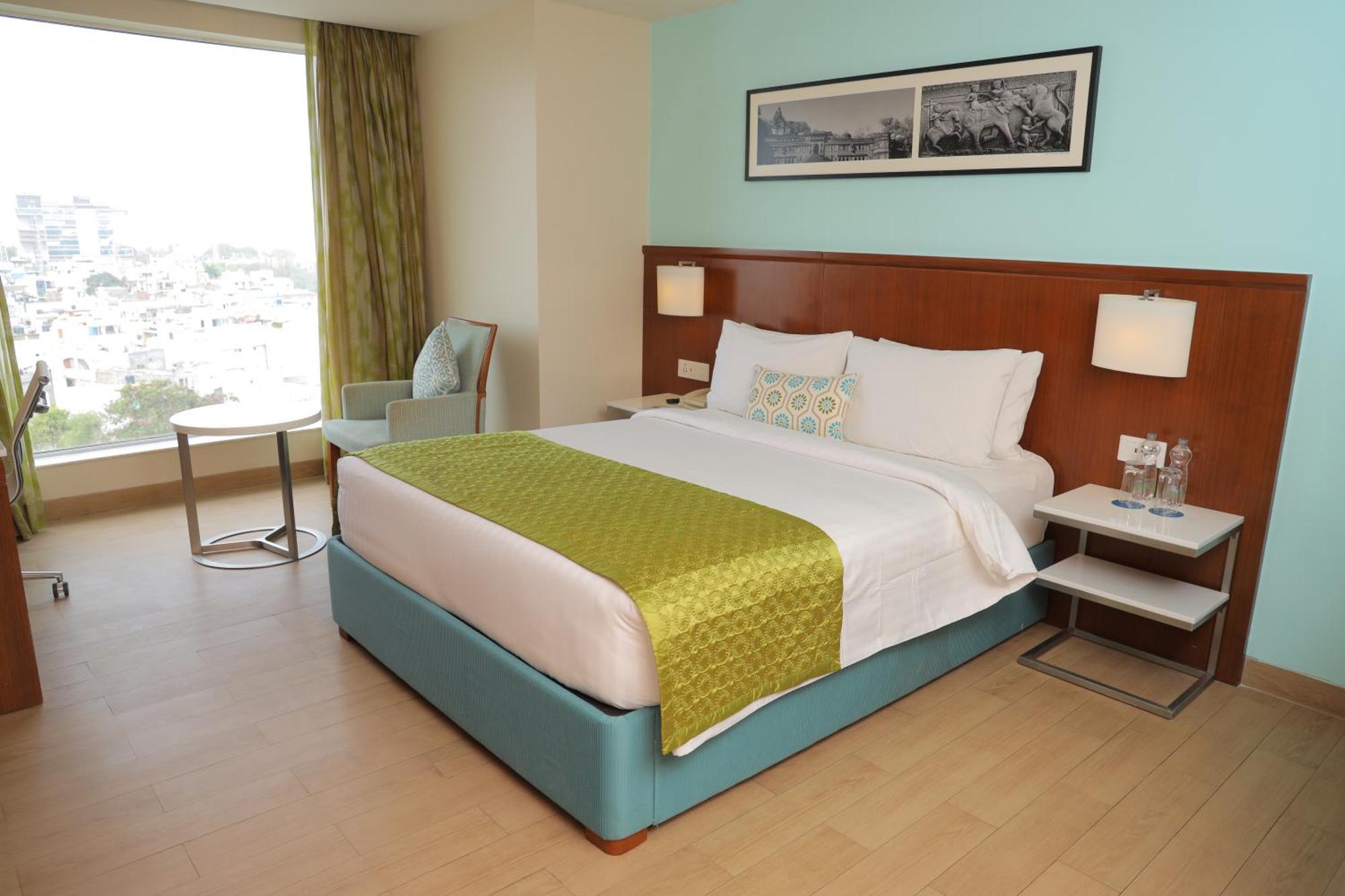Fairfield By Marriott Indore Exterior foto