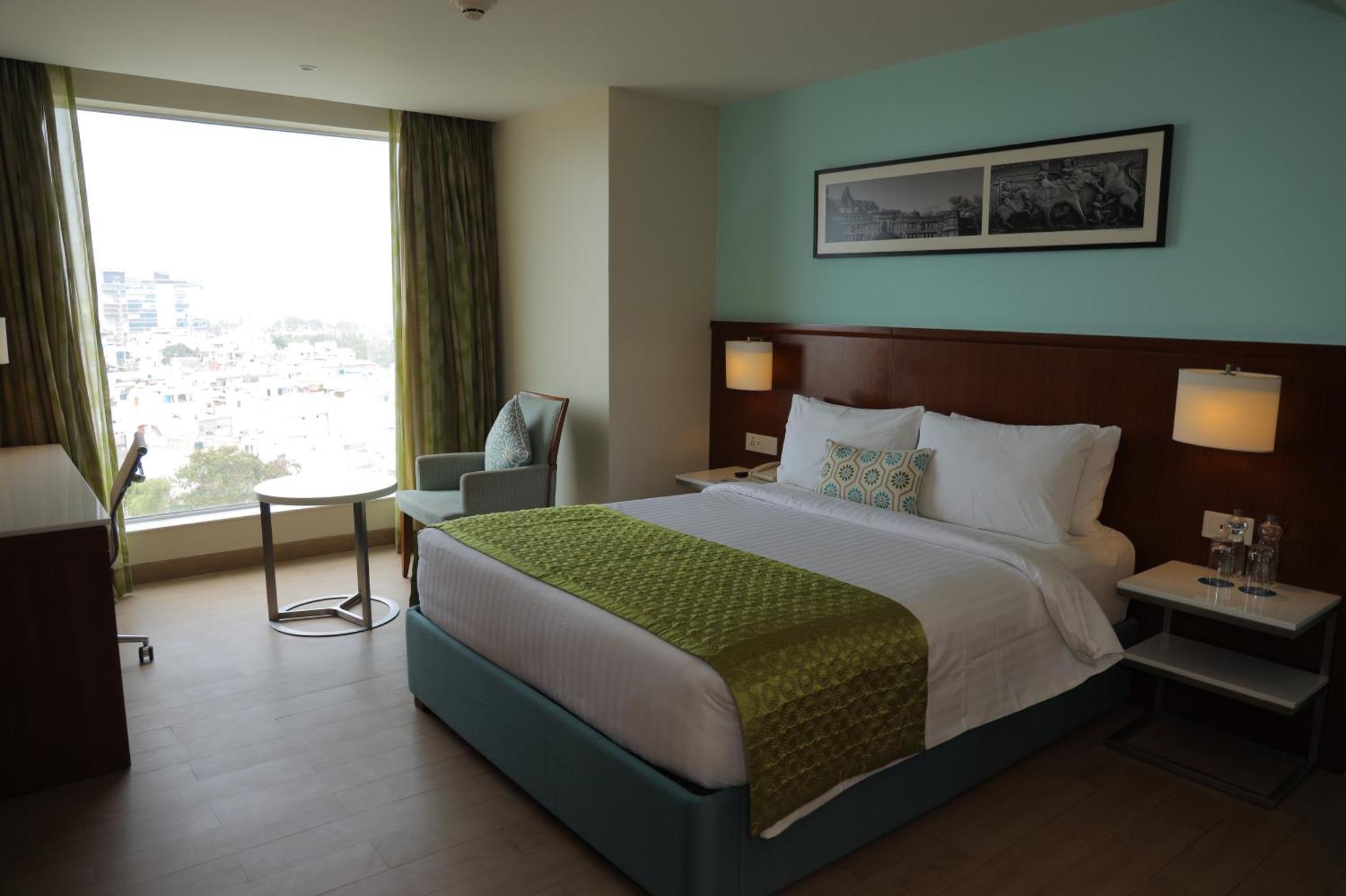 Fairfield By Marriott Indore Exterior foto
